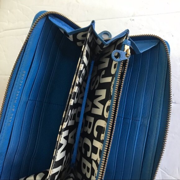 Marc Jacobs Pebble Leather Blue Supply Bi Fold Wallet Organizer Large Zip Bag - Picture 11 of 15